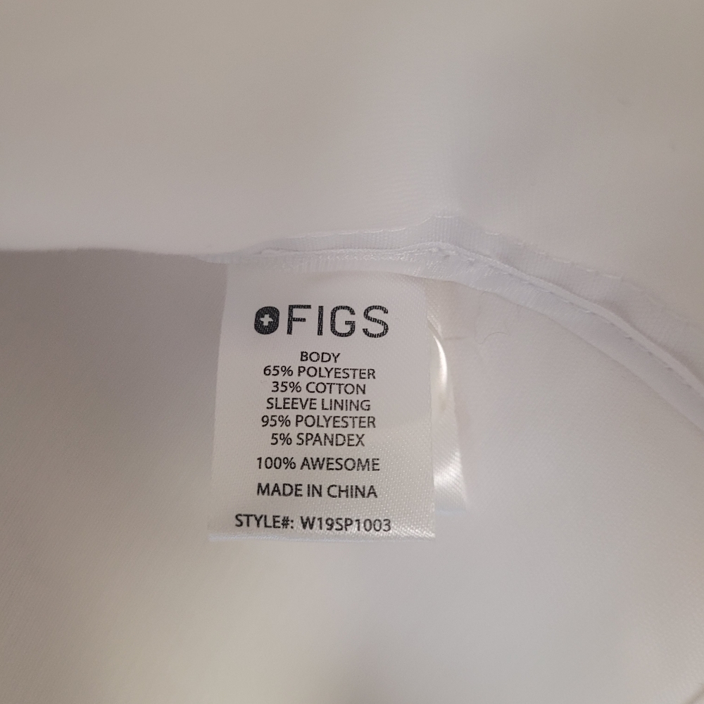 FIGS Lab Coat - Picture 13 of 15